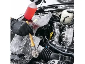 Очисник двигуна зовні