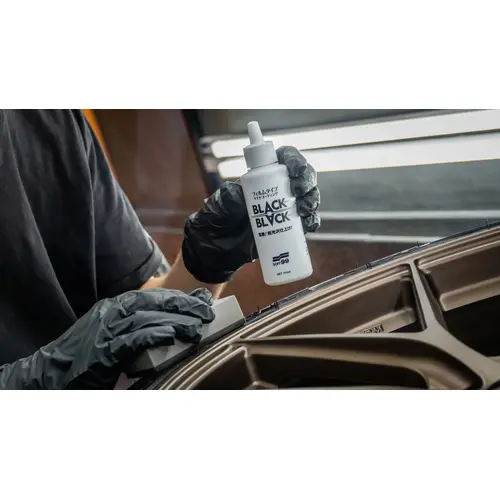 SOFT99 Black Black Hard Coat for Tire довгострокове покриття для шин 110 мл, зображення 4